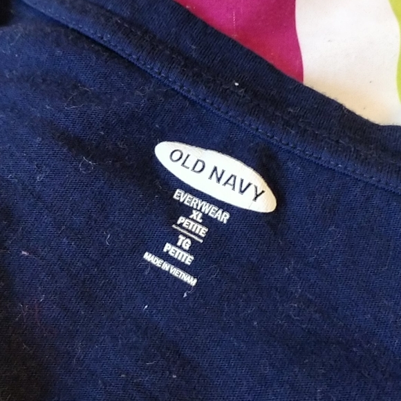 EveryWear Petite Navy V-Neck Long Sleeve Tee - Picture 3 of 4